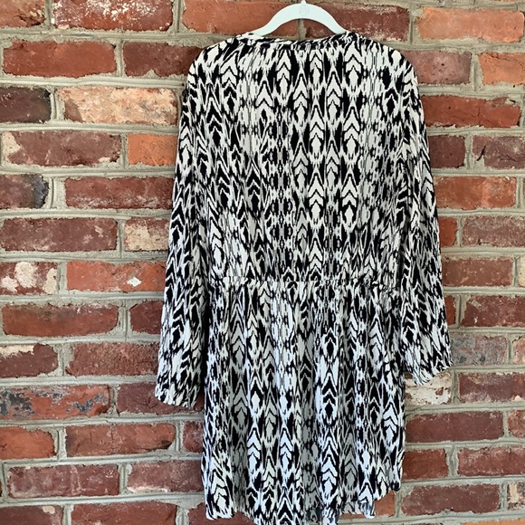 Gap Dress in Size L with black and cream print - Picture 6 of 9